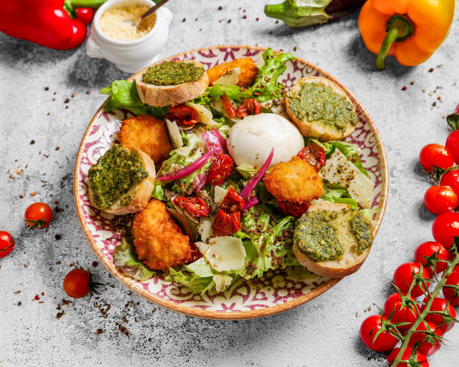 Salade Ponte Loco avec mozzarella et pesto