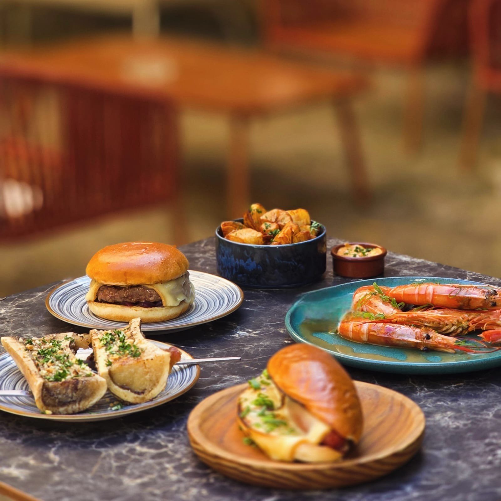 Sélection tapas : burgers, gambas, os à moelle et pommes de terre